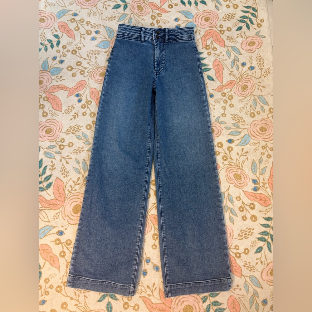 Faherty Wide-Leg High-Rise Jeans in Medium Blue